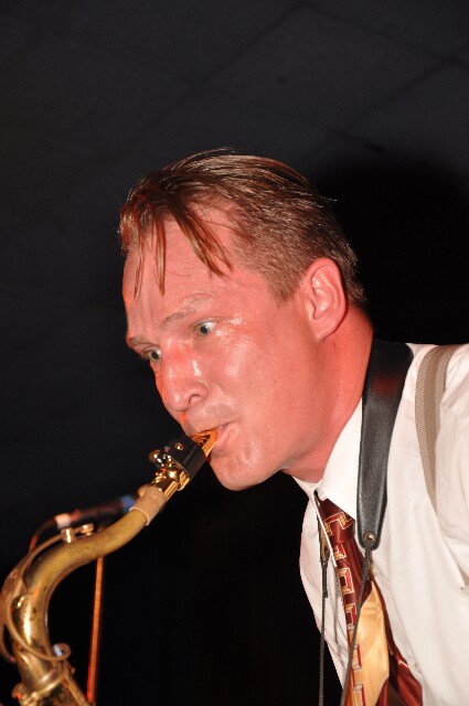 min 2009 11 21 riot 412